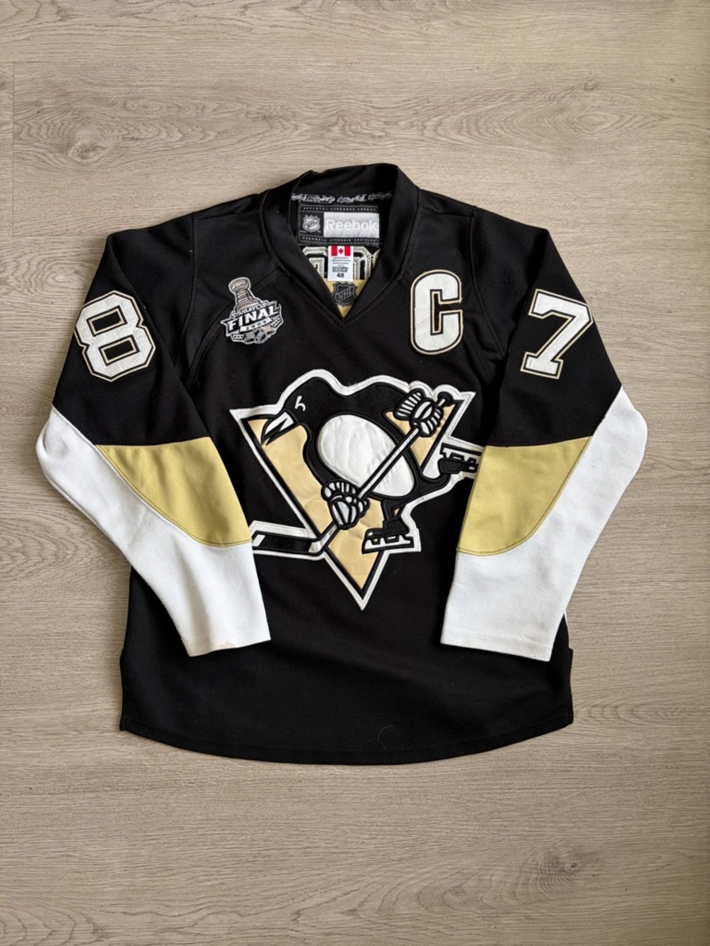 Reebok 2009 Pittsburgh Penguins Crosby 'C' Hockey Jersey in Black and Gold